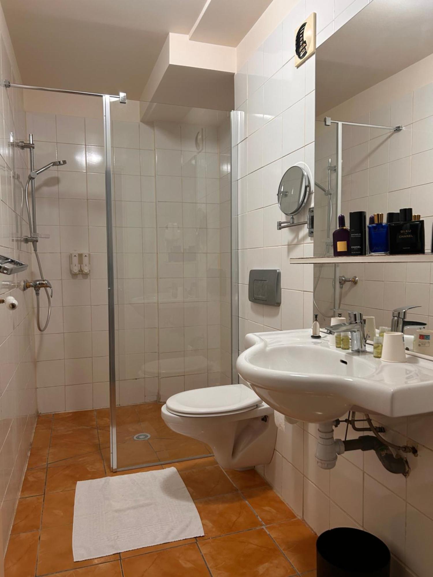 Hotel Grand Paris Villejuif Esterno foto